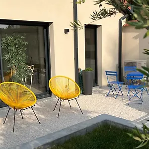Villa Gaia - 2 Lits King Size Et Salles De Bain Privatives - Parking Prive - 10 Minutes Eurexpo - Aeroport - Groupama Stadium, Genas