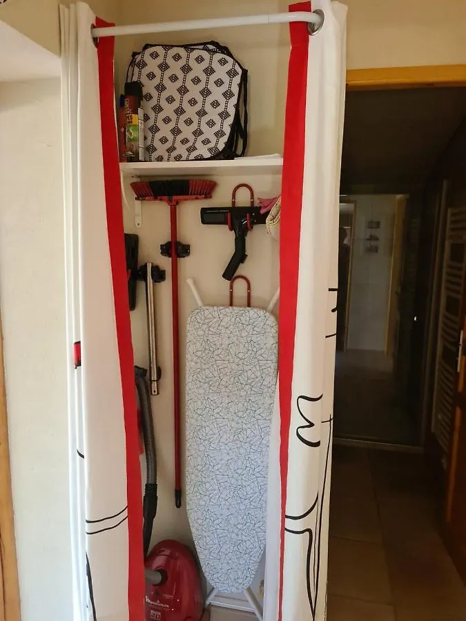 Gite Chez Tiane Saint-Flour-L'Etang 0*,