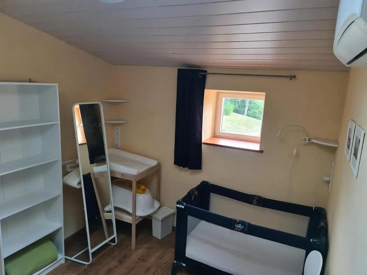 Διαμέρισμα Gite Chez Tiane Saint-Flour-L'Etang